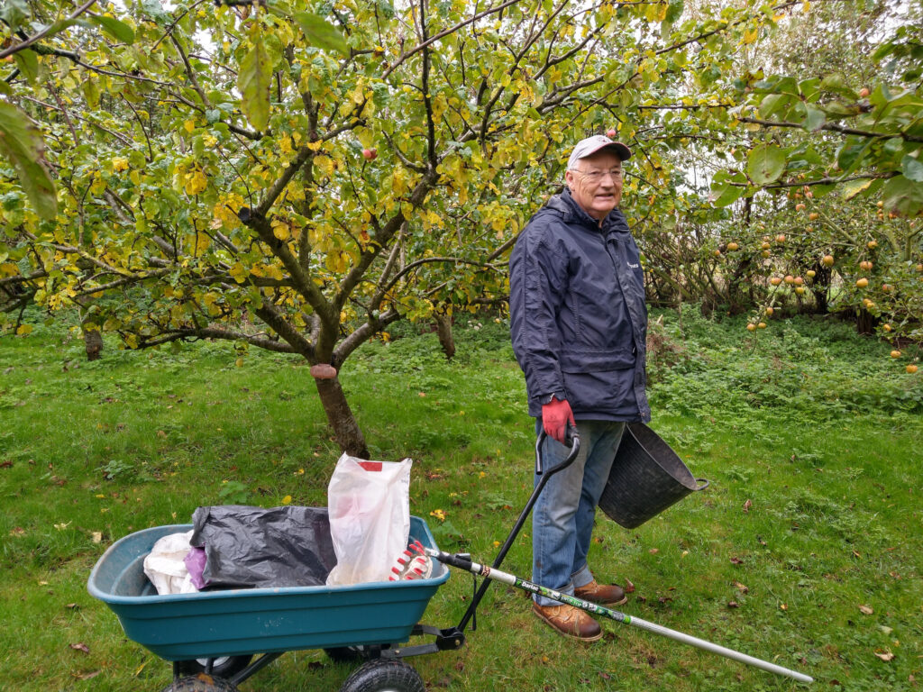 Apple picker